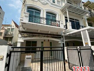 Reihenhaus zur Miete mit 3 Zimmer in Lat Phrao, Bangkok