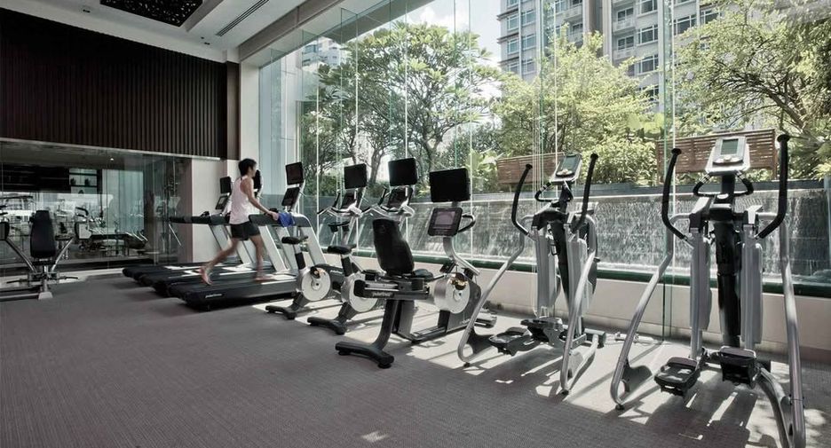 For rent 3 bedrooms condo in Watthana, Bangkok