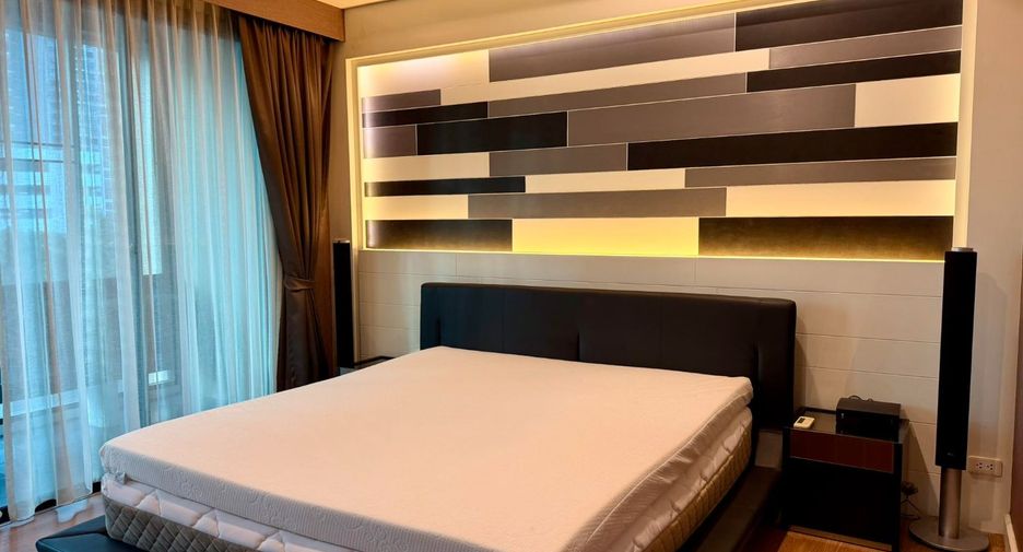 Reihenhaus zur Miete und zum Kauf mit 3 Zimmer in Khlong Toei, Bangkok