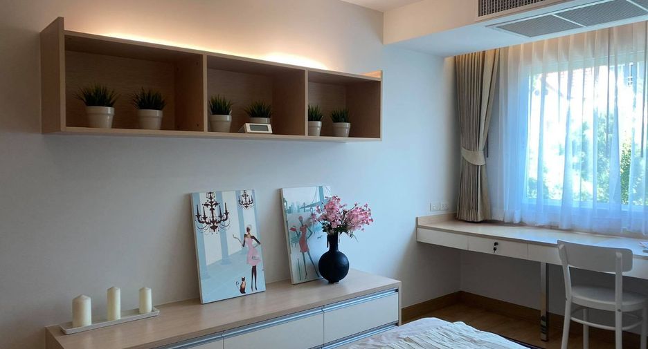 For rent そして for sale 2 ベッドルーム condo in Phra Khanong, Bangkok