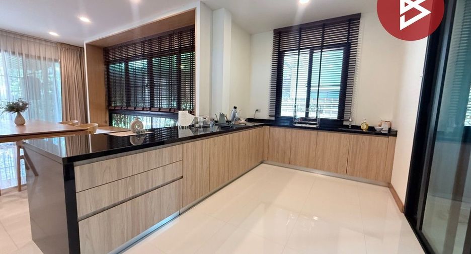 À vendre 4 chambres maison à Mueang Chon Buri, Chonburi