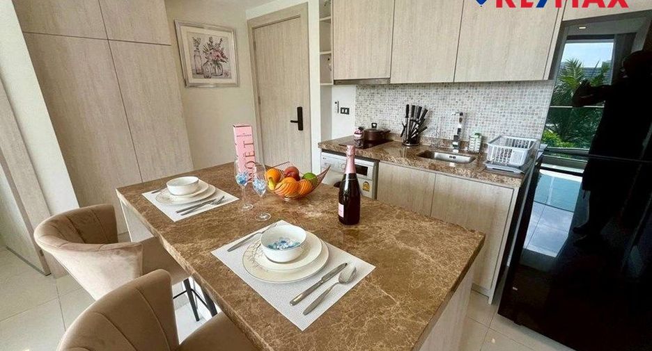 For sale 2 bedrooms condo in Pratumnak, Pattaya