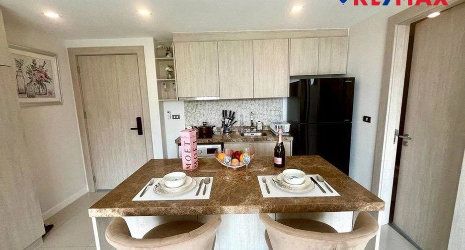 For sale 2 bedrooms condo in Pratumnak, Pattaya