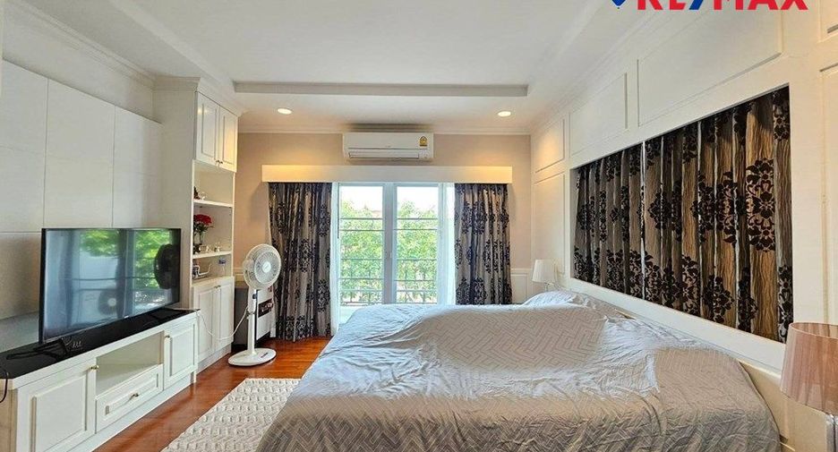 À vendre 4 chambres maison à East Pattaya, Pattaya