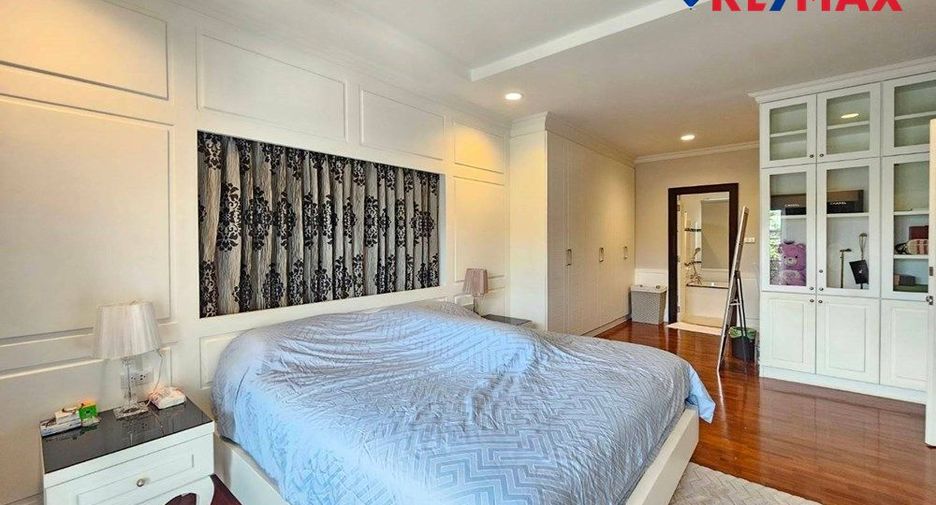 À vendre 4 chambres maison à East Pattaya, Pattaya