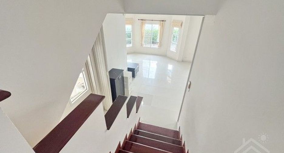 For rent 3 bedrooms house in Mueang Chon Buri, Chonburi