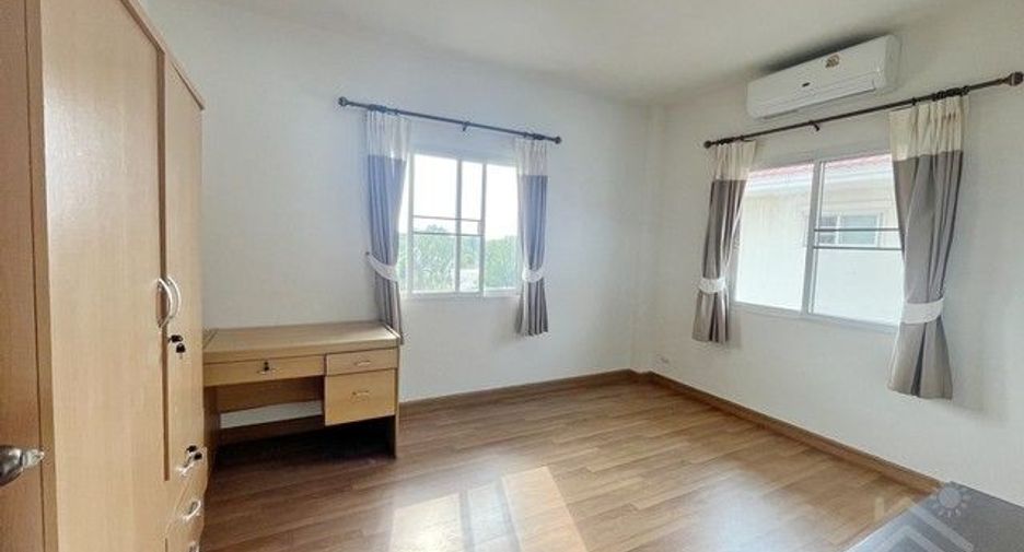 For rent 3 bedrooms house in Mueang Chon Buri, Chonburi