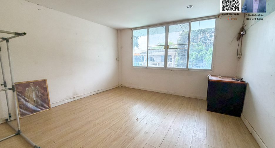 Haus zum Kauf mit 4 Zimmer in Bang Na, Bangkok
