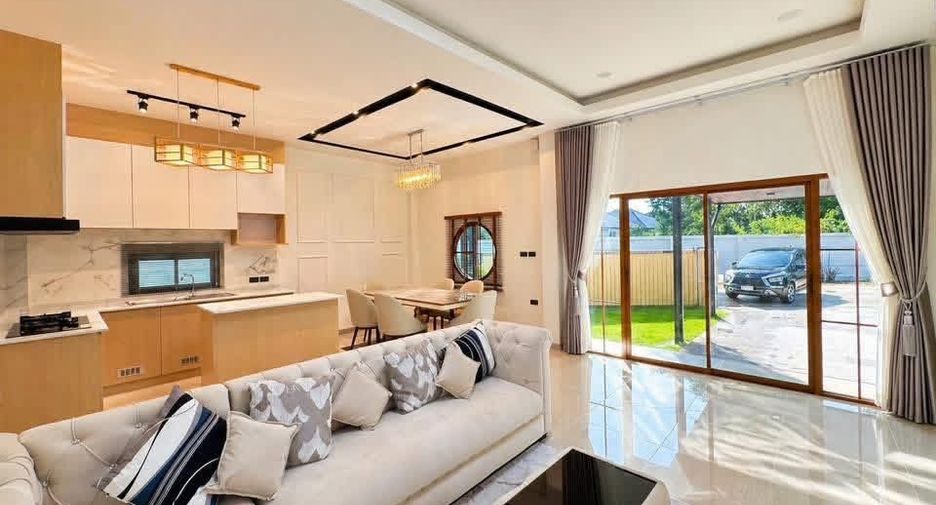 For rent 3 bedrooms house in East Pattaya, Pattaya