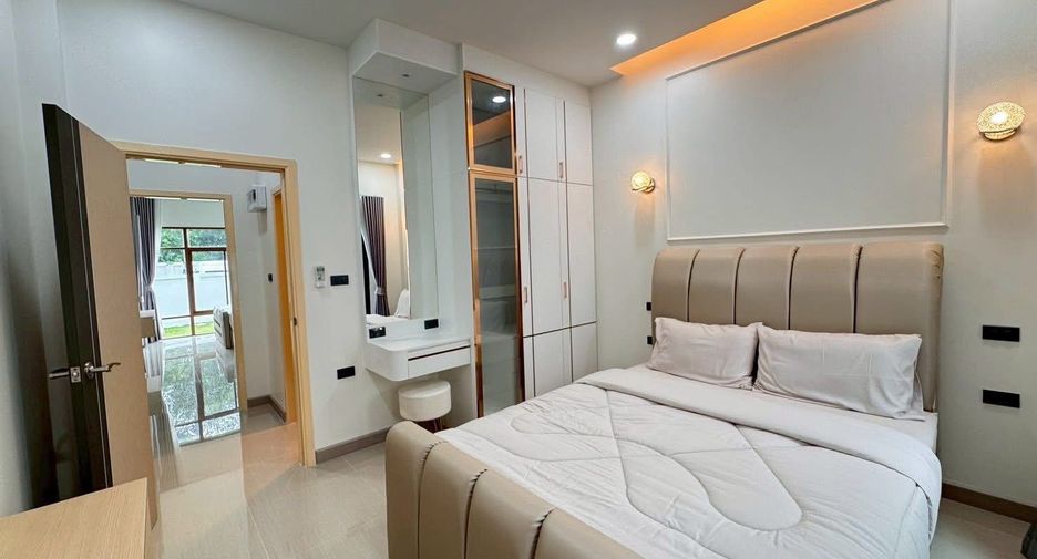 For rent 3 bedrooms house in East Pattaya, Pattaya