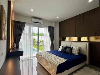 For rent 4 bedrooms villa in Bang Lamung, Chonburi