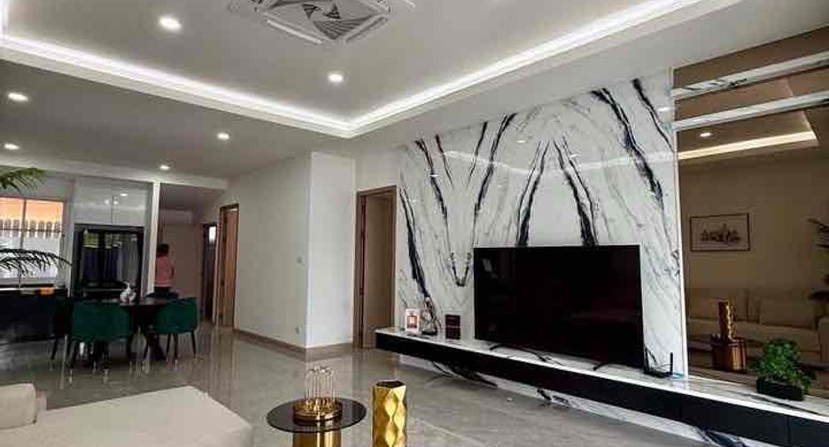 For rent 4 ベッドルーム villa in Jomtien, Pattaya