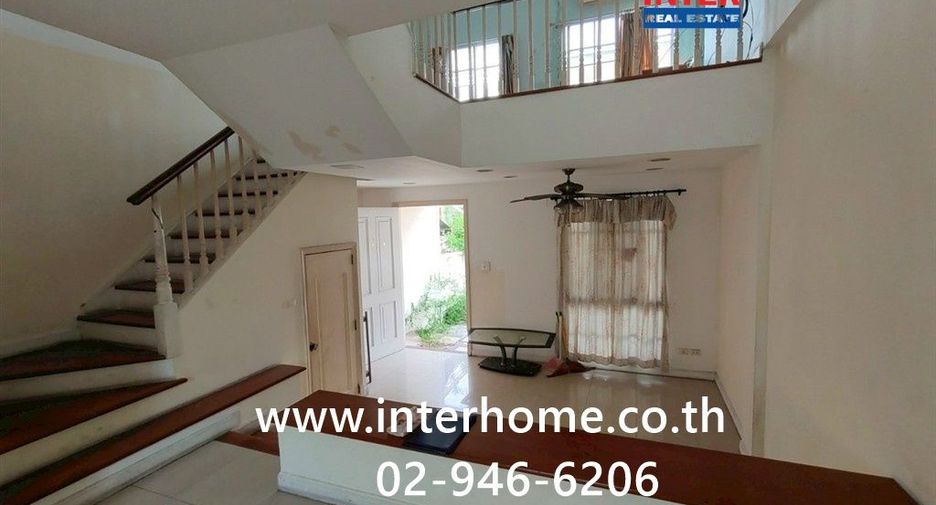 For sale 3 bedrooms townhouse in Bueng Kum, Bangkok