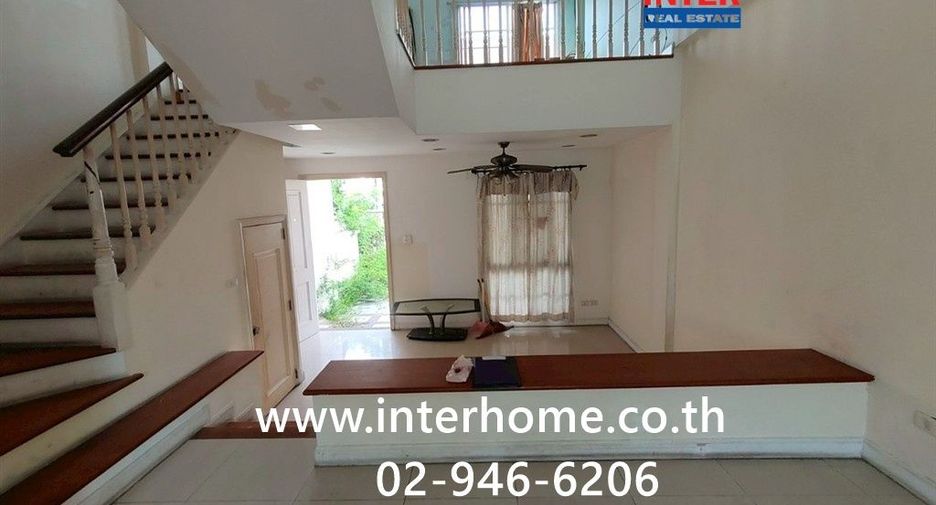 For sale 3 bedrooms townhouse in Bueng Kum, Bangkok