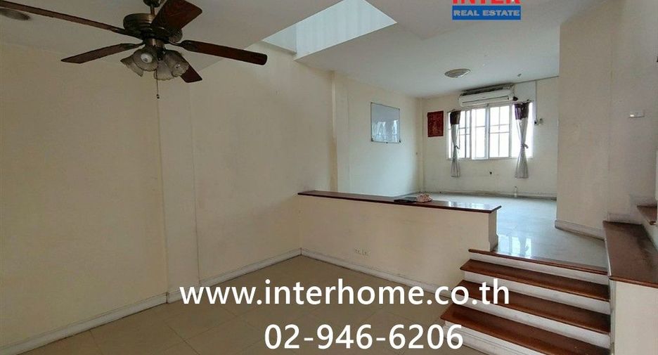 For sale 3 bedrooms townhouse in Bueng Kum, Bangkok
