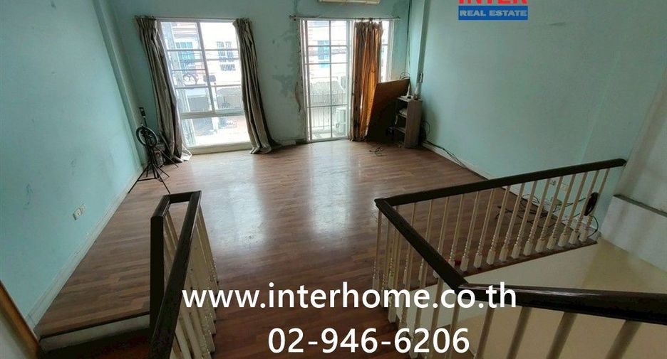 For sale 3 bedrooms townhouse in Bueng Kum, Bangkok
