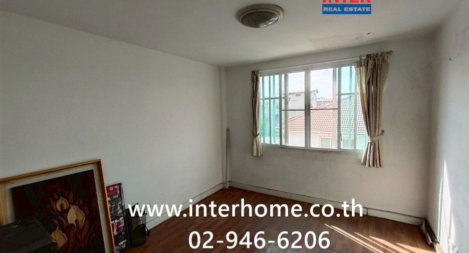 For sale 3 bedrooms townhouse in Bueng Kum, Bangkok