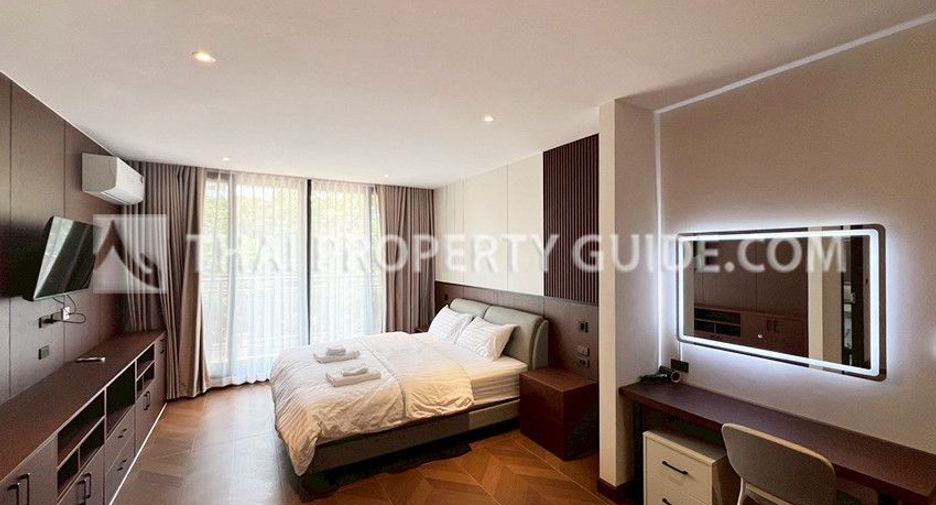 À louer 3 chambres appartement à Suan Luang, Bangkok