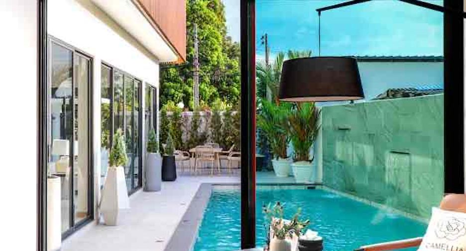 For sale and for rent 8 bedrooms villa in South Pattaya, Pattaya