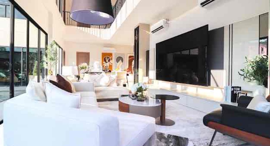 For sale and for rent 8 bedrooms villa in South Pattaya, Pattaya