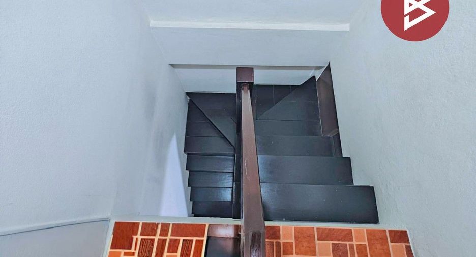 Casa adosada en venta de 2 habitaciones en Chatuchak, Bangkok