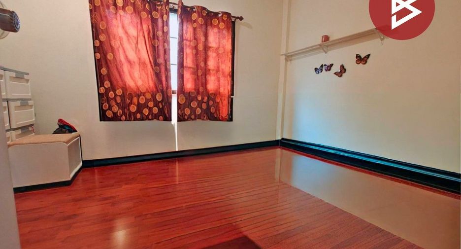 Casa adosada en venta de 2 habitaciones en Chatuchak, Bangkok