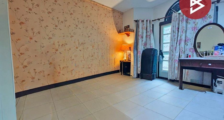 Casa adosada en venta de 2 habitaciones en Chatuchak, Bangkok