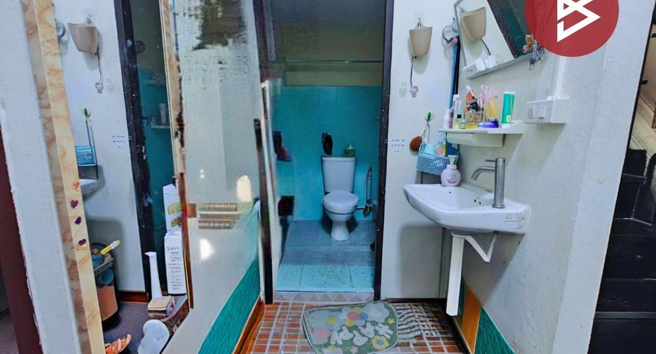 Casa adosada en venta de 2 habitaciones en Chatuchak, Bangkok