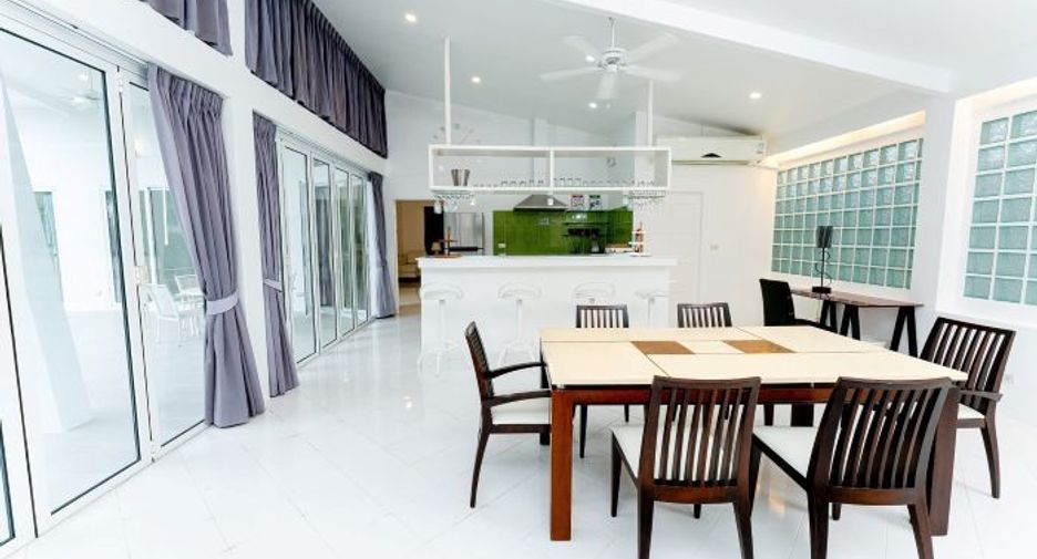 For rent 3 bedrooms villa in Thalang, Phuket