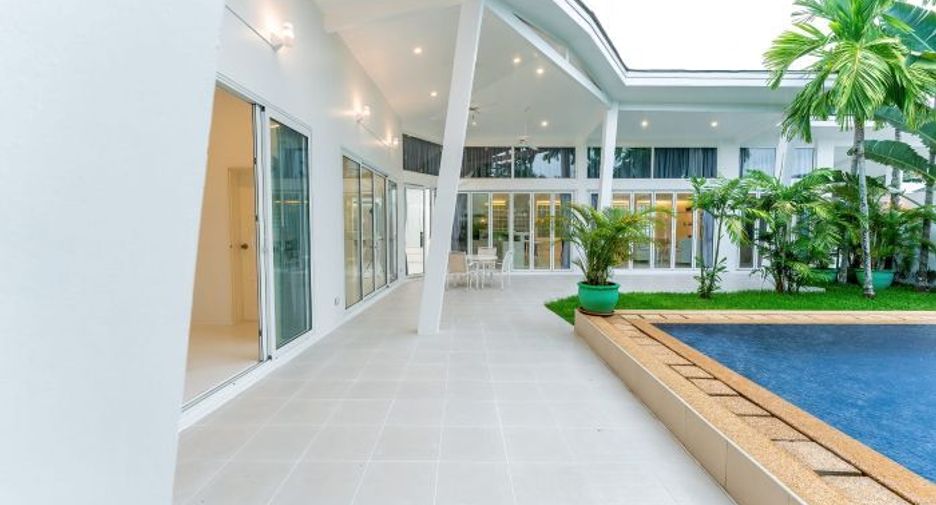 For rent 3 bedrooms villa in Thalang, Phuket