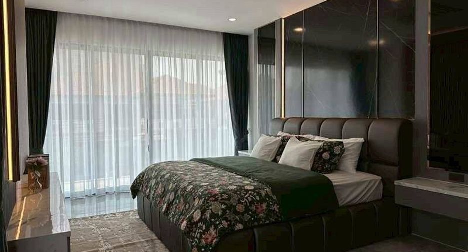 For sale 5 bedrooms house in Jomtien, Pattaya