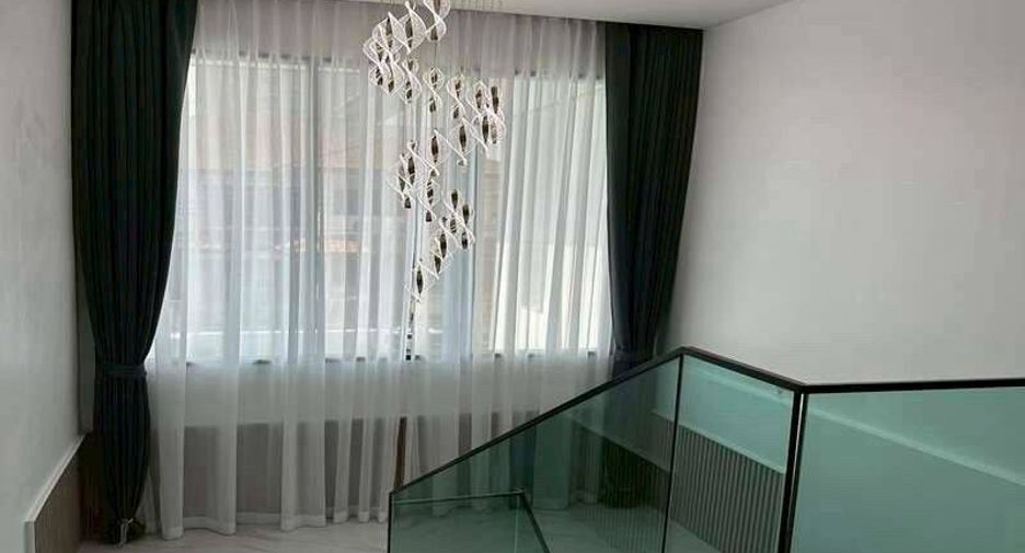 For sale 5 bedrooms house in Jomtien, Pattaya