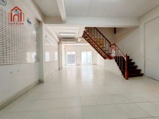 For sale 3 bedrooms townhouse in Bang Khen, Bangkok
