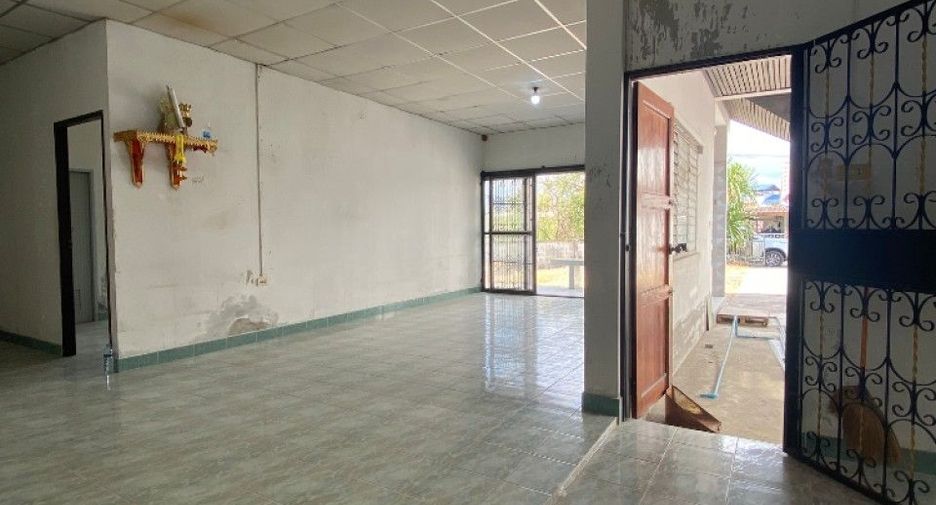 Haus zum Kauf mit 3 Zimmer in Ban Bueng, Chonburi