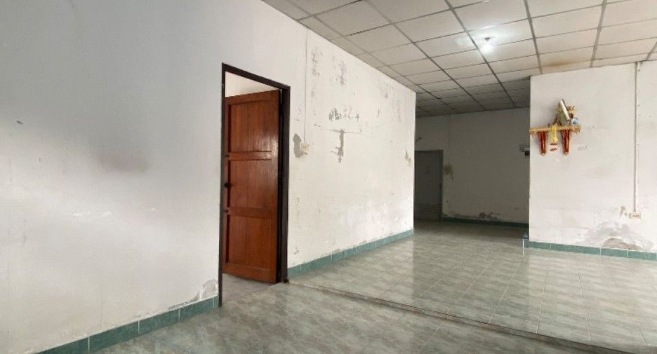 Haus zum Kauf mit 3 Zimmer in Ban Bueng, Chonburi