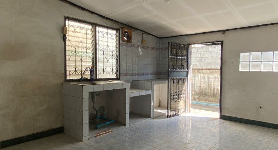 Haus zum Kauf mit 3 Zimmer in Ban Bueng, Chonburi