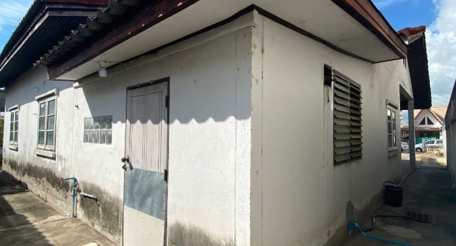 Haus zum Kauf mit 3 Zimmer in Ban Bueng, Chonburi