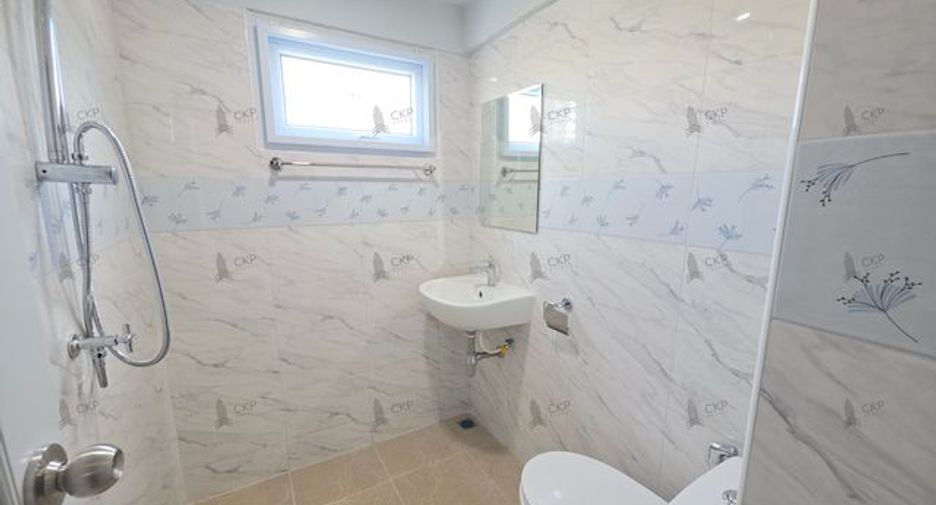 For sale 1 bed condo in Bang Phlat, Bangkok