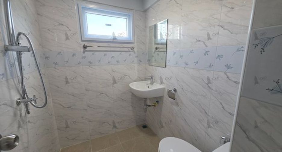 For sale 1 bed condo in Bang Phlat, Bangkok
