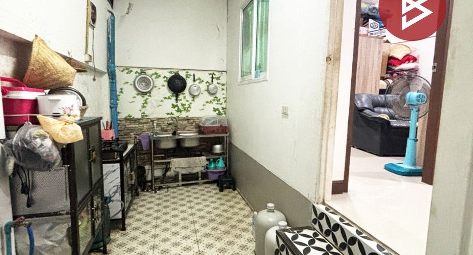 Casa adosada en venta de 2 habitaciones en Mueang Chon Buri, Chonburi