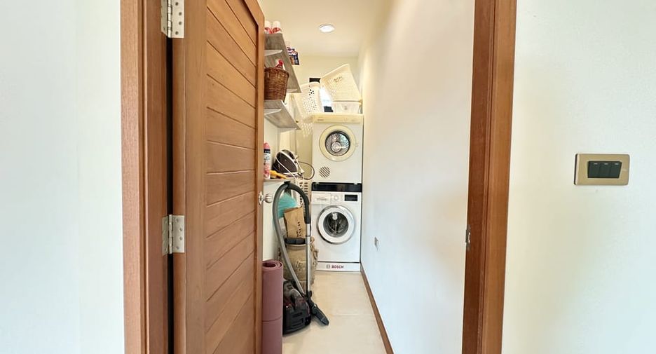 For rent 3 bedrooms villa in Huay Yai, Pattaya