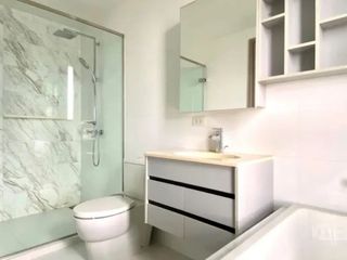 Продажа 2 спальни кондо в Щаттхана, Бангкок