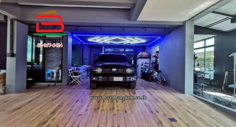 For rent and for sale 4 bedrooms house in Thawi Watthana, Bangkok