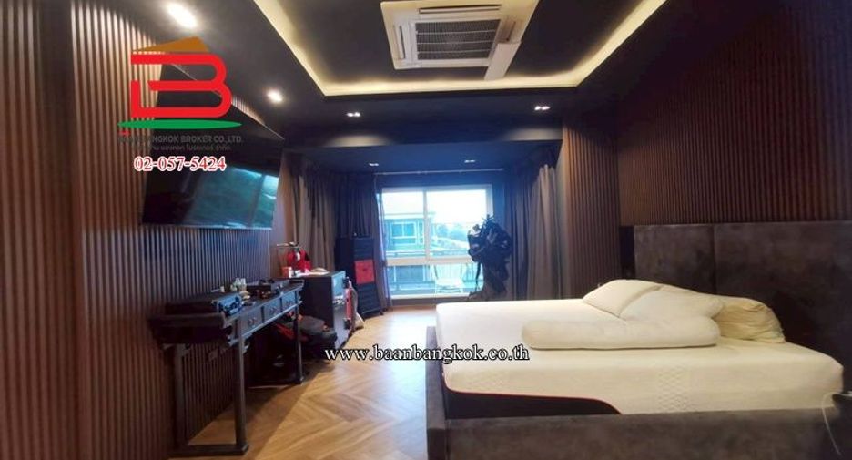 For rent and for sale 4 bedrooms house in Thawi Watthana, Bangkok