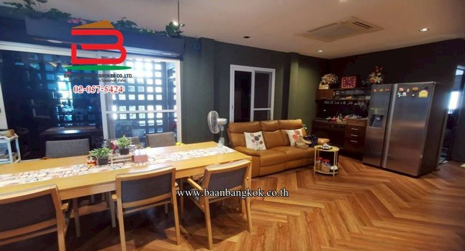 For rent and for sale 4 bedrooms house in Thawi Watthana, Bangkok