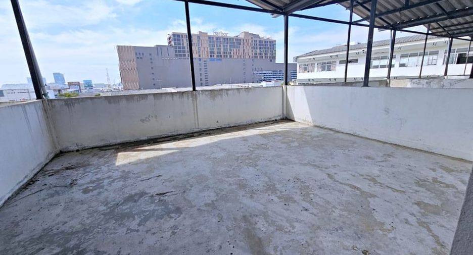 Gewerbefläche zur Miete mit 3 Zimmer in Central Pattaya, Pattaya