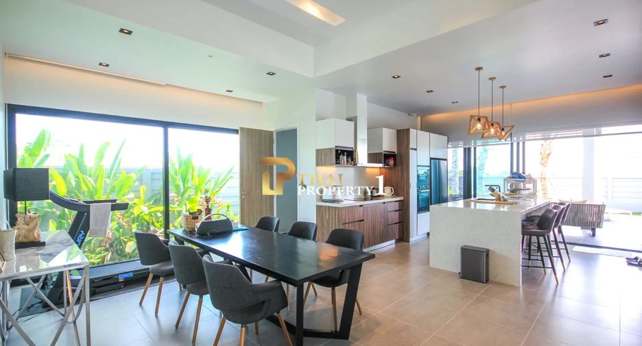 For sale 3 bedrooms villa in Hua Hin, Prachuap Khiri Khan