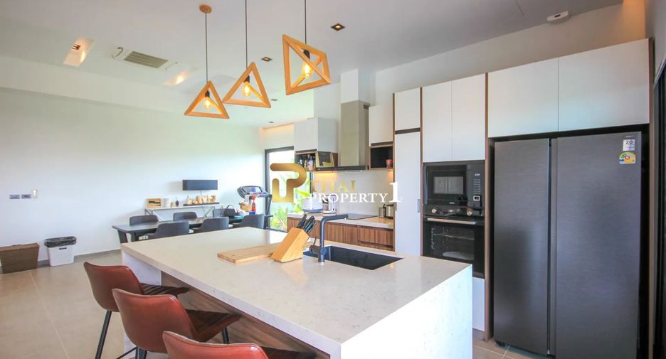 For sale 3 bedrooms villa in Hua Hin, Prachuap Khiri Khan
