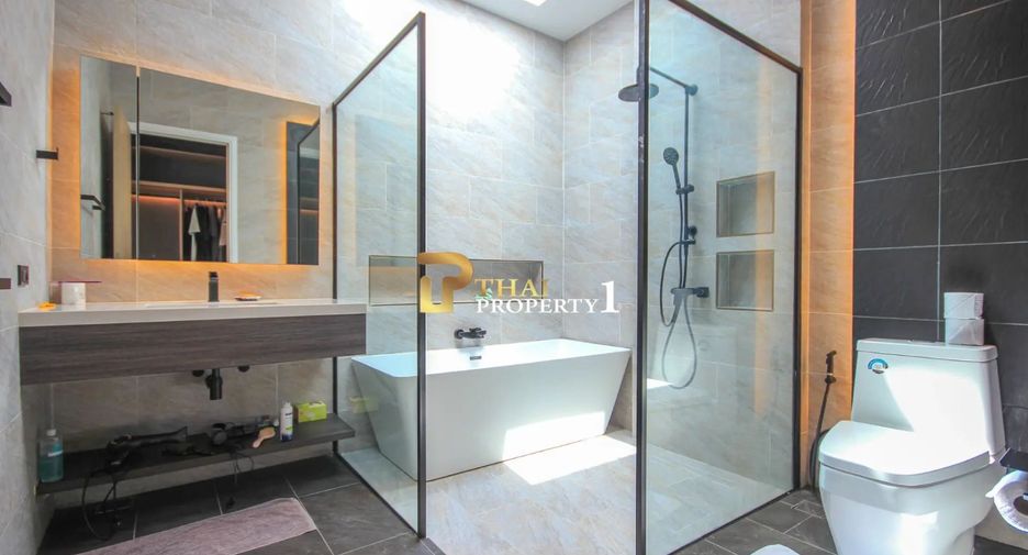 For sale 3 bedrooms villa in Hua Hin, Prachuap Khiri Khan