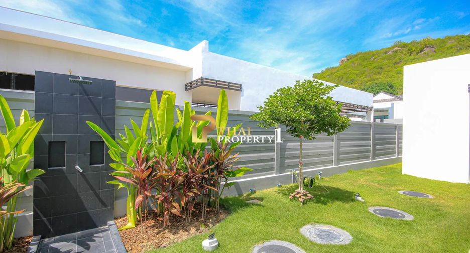 For sale 3 bedrooms villa in Hua Hin, Prachuap Khiri Khan